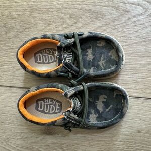 Hey Dude Green and Orange Moccasins Casual Comfort